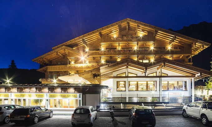 Alpbach Hotel | Discover Alphof: 4-Star Haven with Spa & Pool