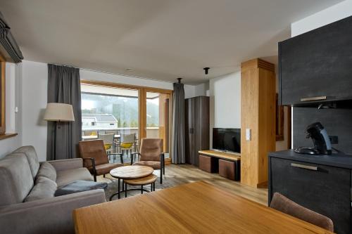 Gargellen Apartment | Pet-Friendly Alpin-Resort Montafon Haus 2 with Fine Dining