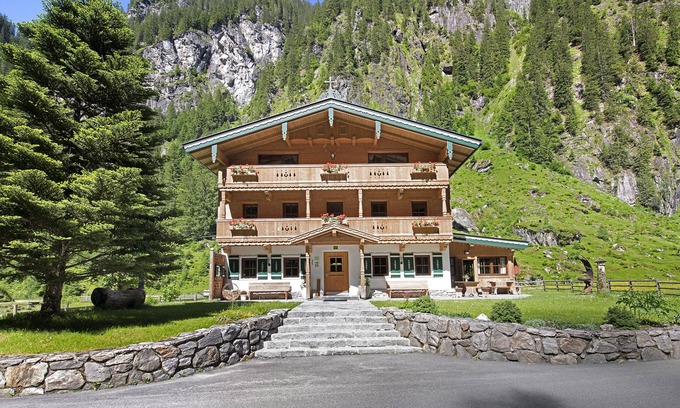 Mayrhofen Ski Chalet | Inviting Alpine Chalet Lacknerbrunn with Mountain Views