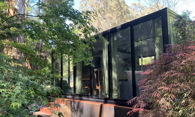 Merrijig Cabin | Wombat Cabin: Cozy Ski Retreat with Sauna & Spa Near Mt Buller