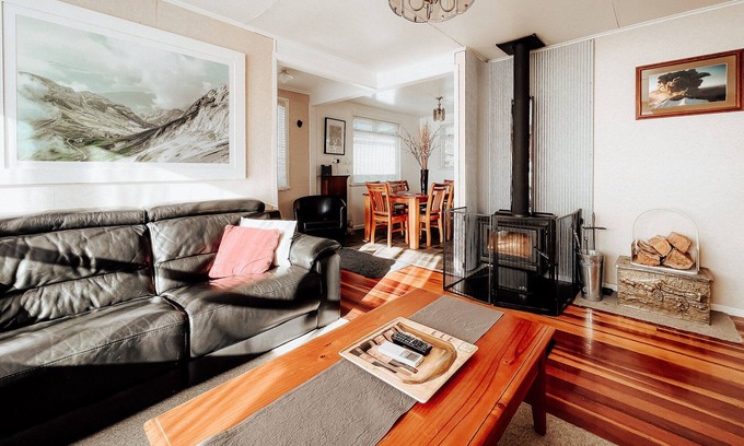 Turangi House | Cozy Alpine House Tongariro - Ideal Family Getaway