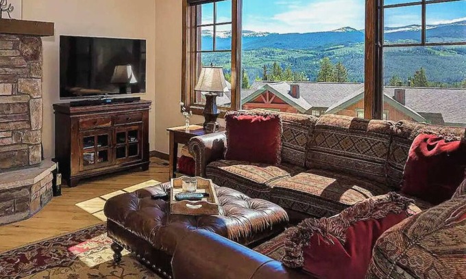Bear Crossing House | Alpine Lodge | Hot Tub Slope Views Downtown