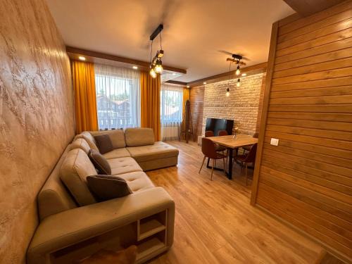 Beli Iskar Apartment | Explore Alpine Elegance: 4-Star Apartment B25 with Pool