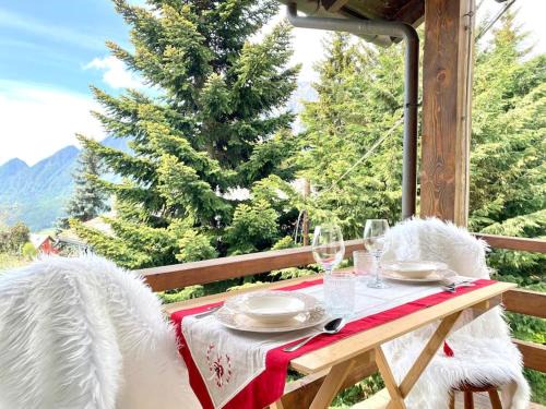 Antagnod Apartment | Experience the Alpine Majestic Escape with Ski Resort Access
