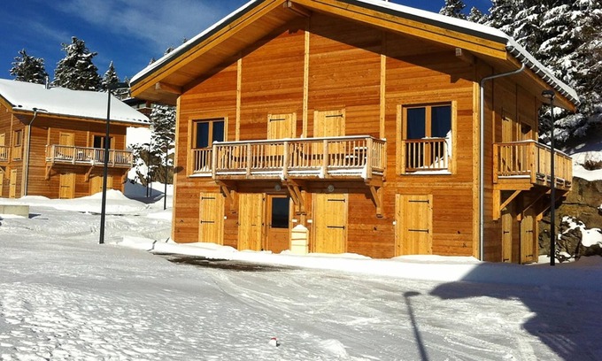 Chamrousse Ski Chalet | Inviting Chalet in Chamrousse with Family-Friendly Amenities