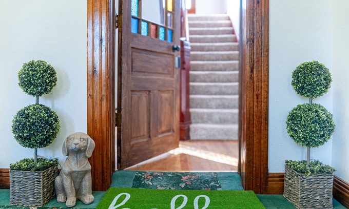 Grand Junction House | Cozy Alpine Suite in Downtown Grand Junction with Kitchen