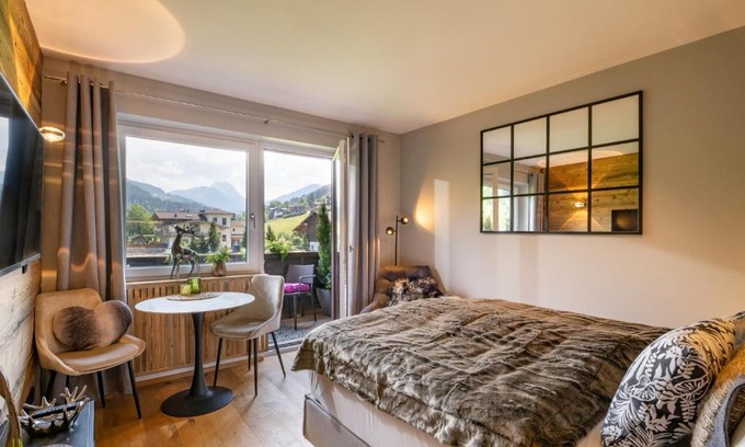 Kirchberg in Tirol Apartment | Child-Friendly Retreat at Alpines Nest - Guest Rated 9.6