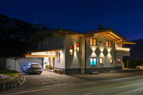 Laimach Apartment | Top-Rated Alpinjuwel in Hippach: Family-Friendly Getaway