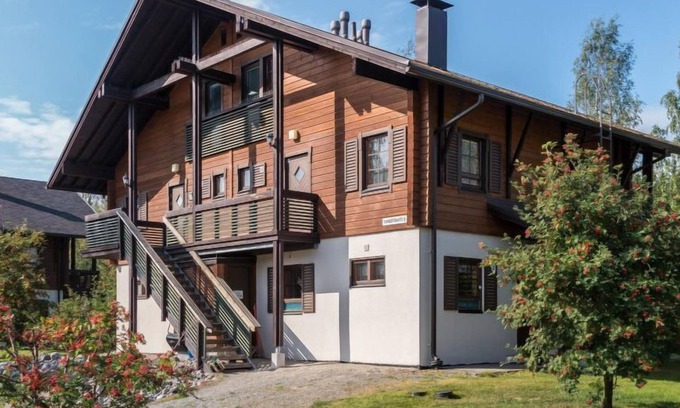 Tahkovuori House | Relaxing Alppinuppu with Spa and Lake Views Await You