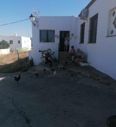 Facinas House | Cozy Casita in Facinas with Oceanfront Views & Pet Friendly