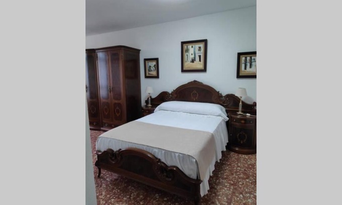 Distrito de Levante Apartment | Top-Rated Alquiler Vacacional Carlos III - Family Friendly Stay