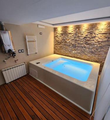 Province of Rio Negro House | Bright and Spacious Home with Pool in Viedma - 9.5/10 Rated