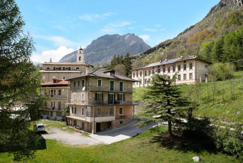 Acceglio Apartment | Family-Friendly Retreat at Alta Valle Maira with Pets Welcome