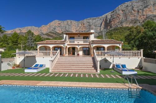 Montgo de Toscamar Villa | Discover Altar: Family-Friendly Hotel with Pool & Pets Welcome