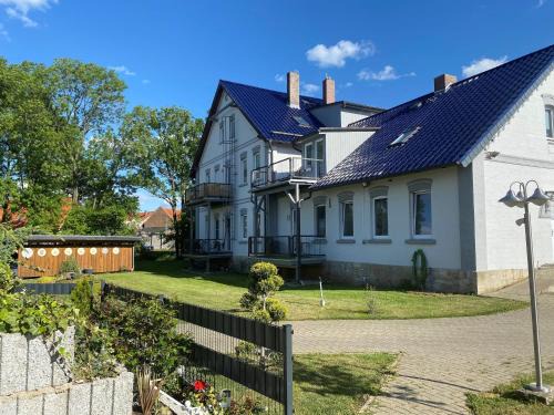 Aue-Fallstein Apartment | Family-Friendly Stay at Alte Molkerei FeWo 1 - Rated 9/10