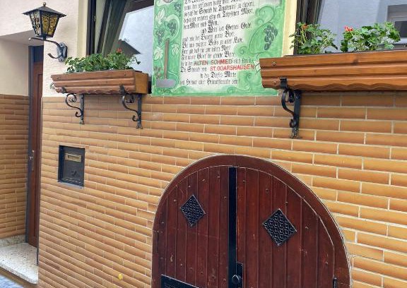Sankt Goarshausen House | Pet-Friendly Retreat at Alte Schmiede in Sankt Goarshausen