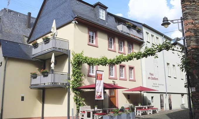 Traben-Trarbach Apartment | Unforgettable Stay at Alte Schmiede zu Trarbach: 10/10 Rated