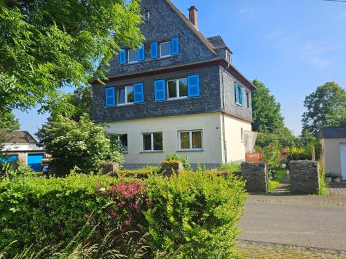 Kail Apartment | Family-Friendly Stay at Alte Schule Kail - Wohnung 1