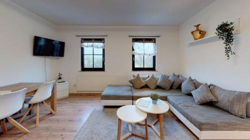 Spittelstein Apartment | Cozy Alte Schule Spittelstein - Family & Pet-Friendly Stay