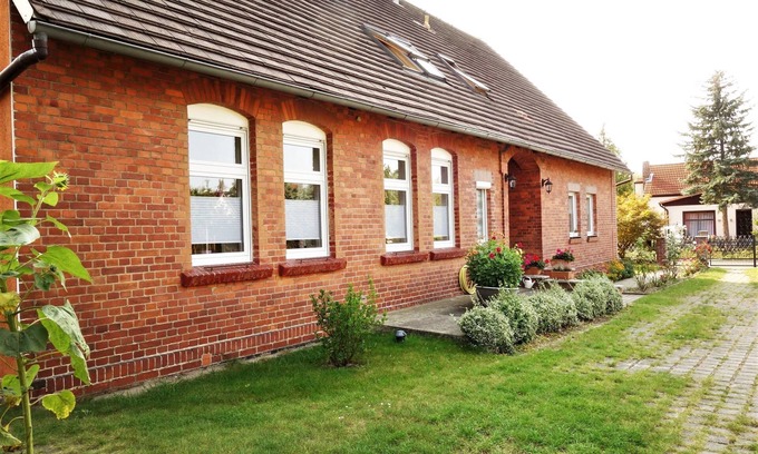 Spremberg Apartment | Top-Rated Family Retreat at Alte Schule Spremberg-Heinrichsfeld
