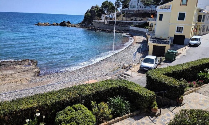 Altea Apartment | Discover Altea Flying Whale: Oceanfront Retreat for All