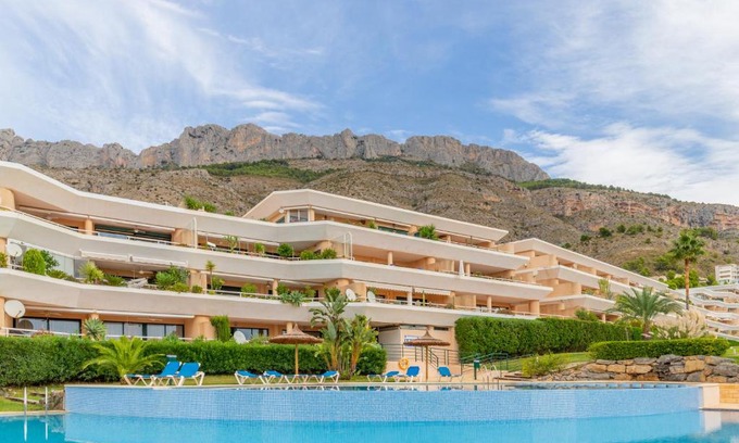 Altea la Vella Apartment | Experience Altea La Nova: 4-Star Family-Friendly Retreat