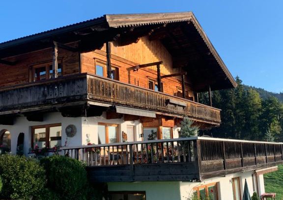 Koessen House | Altenhauser Hof: Guest Rated 10/10 with Family-Friendly Amenities