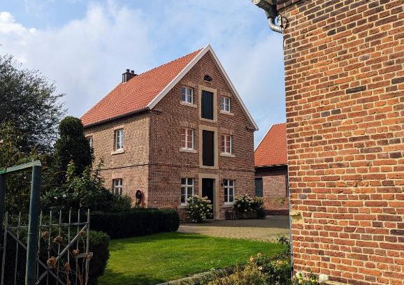 Greven Apartment | Family-Friendly Retreat at Alter Kornspeicher im Münsterland