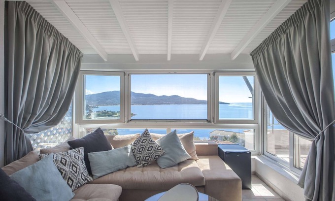 Neos Marmaras Apartment | Inviting Alterra Vita Apartments with Sea View & Breakfast