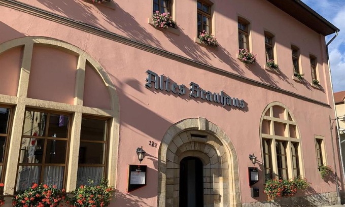Weissenfels Hotel | Discover Altes Brauhaus: Family-Friendly Hotel Retreat