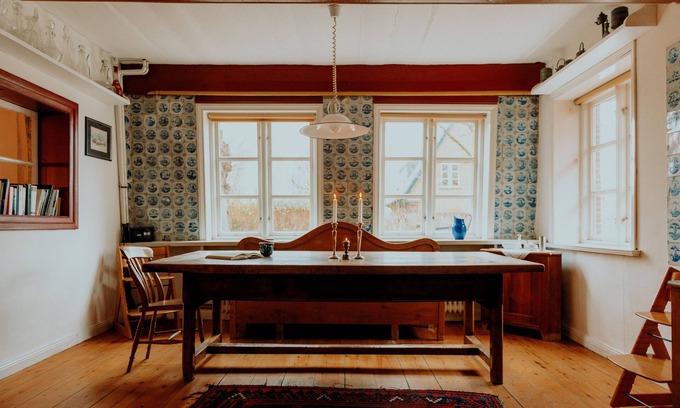 Wewelsfleth House | Experience Altes Fährhaus: Pet-Friendly Hotel with Spa