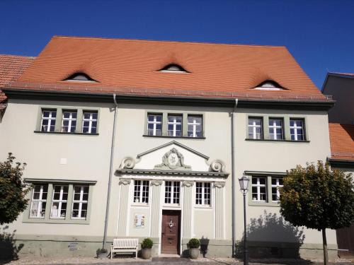 Weissensee Apartment | Guest Rated 9.4: Altes Standesamt Weißensee for Families