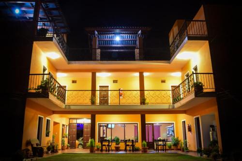Cafayate Hotel | Family-Friendly Retreat at Alto Del Valle Cafayate