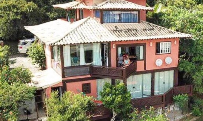 Joao Fernandes House | Oceanfront Retreat at Alto João Fernandes - 10/10 Guest Rated
