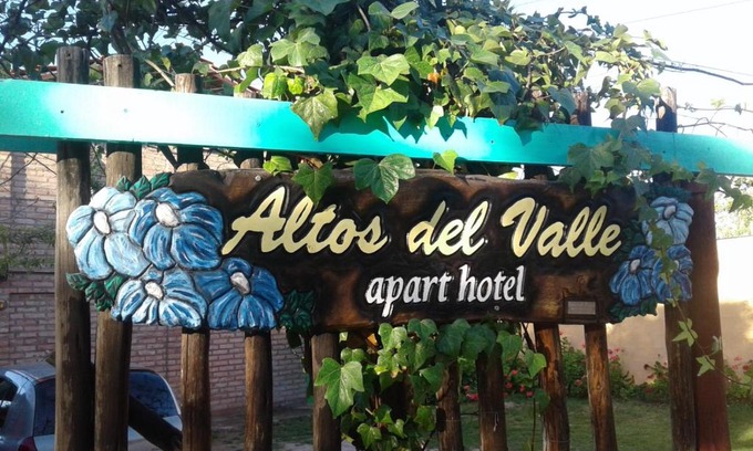San Agustin de Valle Fertil Apartment | Comfortable Stay at Altos del Valle: Pet Friendly & Breakfast