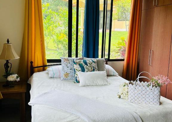 Sora House | Idyllic Altos del Maria with Mountain Views & Private Beach