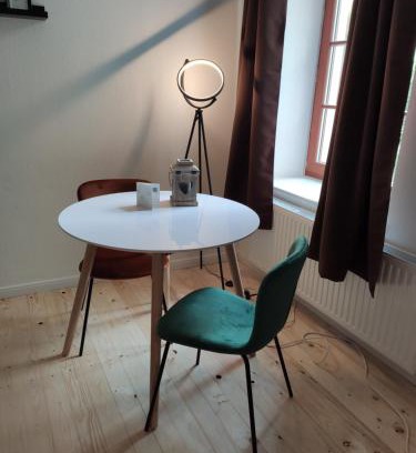 Old Town Apartment | Discover Altstadt Lübsche Straße - Guest Rated 8.2/10