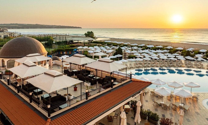 Obzor Resort | Discover Alua Helios Bay - All Inclusive 4-Star Escape