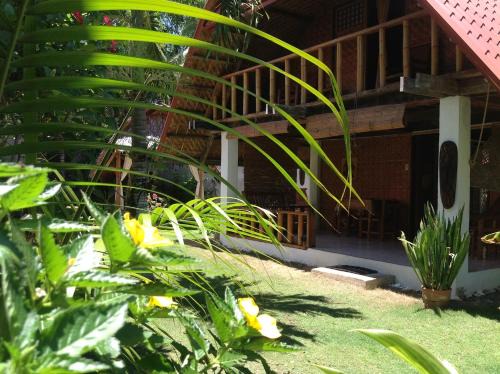 Danao Resort | Relax at Alumbung Cottages with Pool and 9/10 Guest Rating