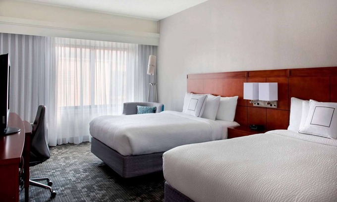 Middletown Hotel | Relax and Recharge on Your Ideal Stress-Free Vacation!
