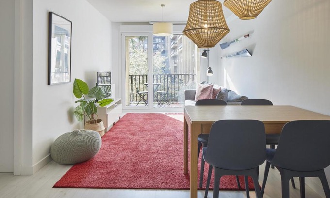 Gros Apartment | Comfortable Stay at Always Easy I Secundino Esnaola