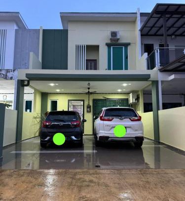 Kluang House | Family-Friendly Stay at Alyssa Sofea Homestay Kluang