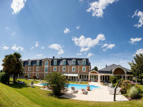Oloron-Sainte-Marie Hotel | Discover Alysson Hôtel: 4-Star Stay with Pool & Spa