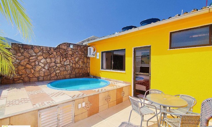 Copacabana Apartment | Elegant Duplex Retreat with Private Pool & Pet-Friendly Stay