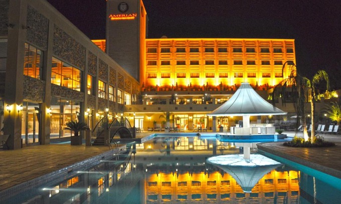 Termas de Rio Hondo Hotel | Discover Amérian Hotel Casino Carlos V with Oceanfront Bliss