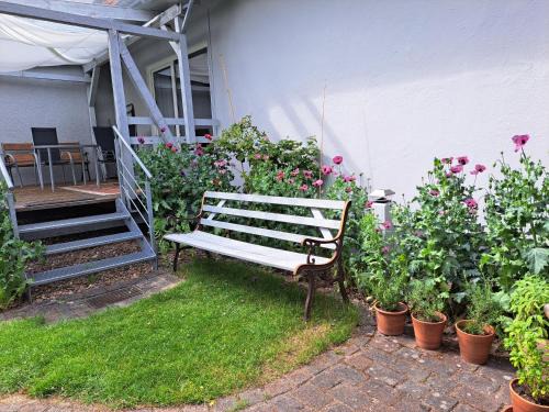 Kreideberg Apartment | Family-Friendly Am Apfelgarten Apartments with Parking