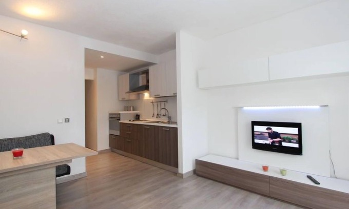 Seefeld in Tirol Apartment | Enjoy Lake Views at Am Birkenhain by Interhome
