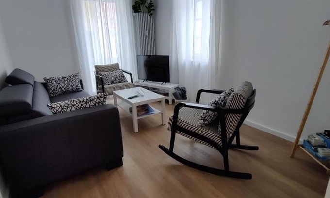 Gengenbach Apartment | Elegant Am Boulevard: Child-Friendly Escape with High Ratings
