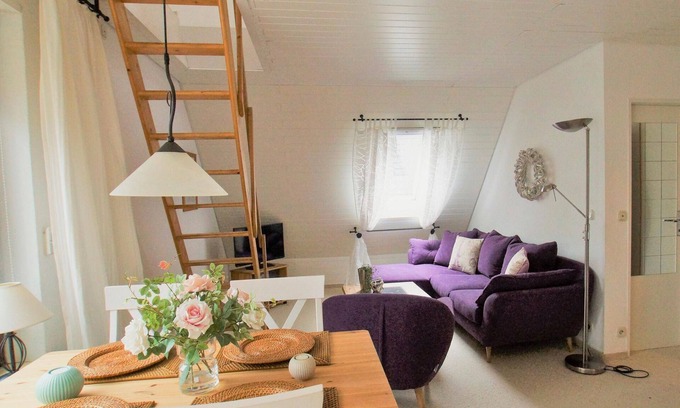 Sahlenburg Apartment | Cozy Oceanfront Retreat with Kitchen & Pet-Friendly Options