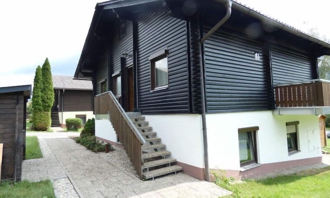 Arrach Apartment | Relax at Am Hohen Bogen with Stunning Ocean Views